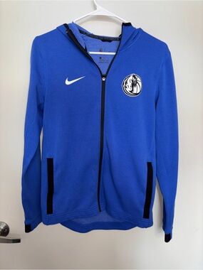 Nike Royal Blue Dallas Mavericks Performance Hoodie with Black Trim